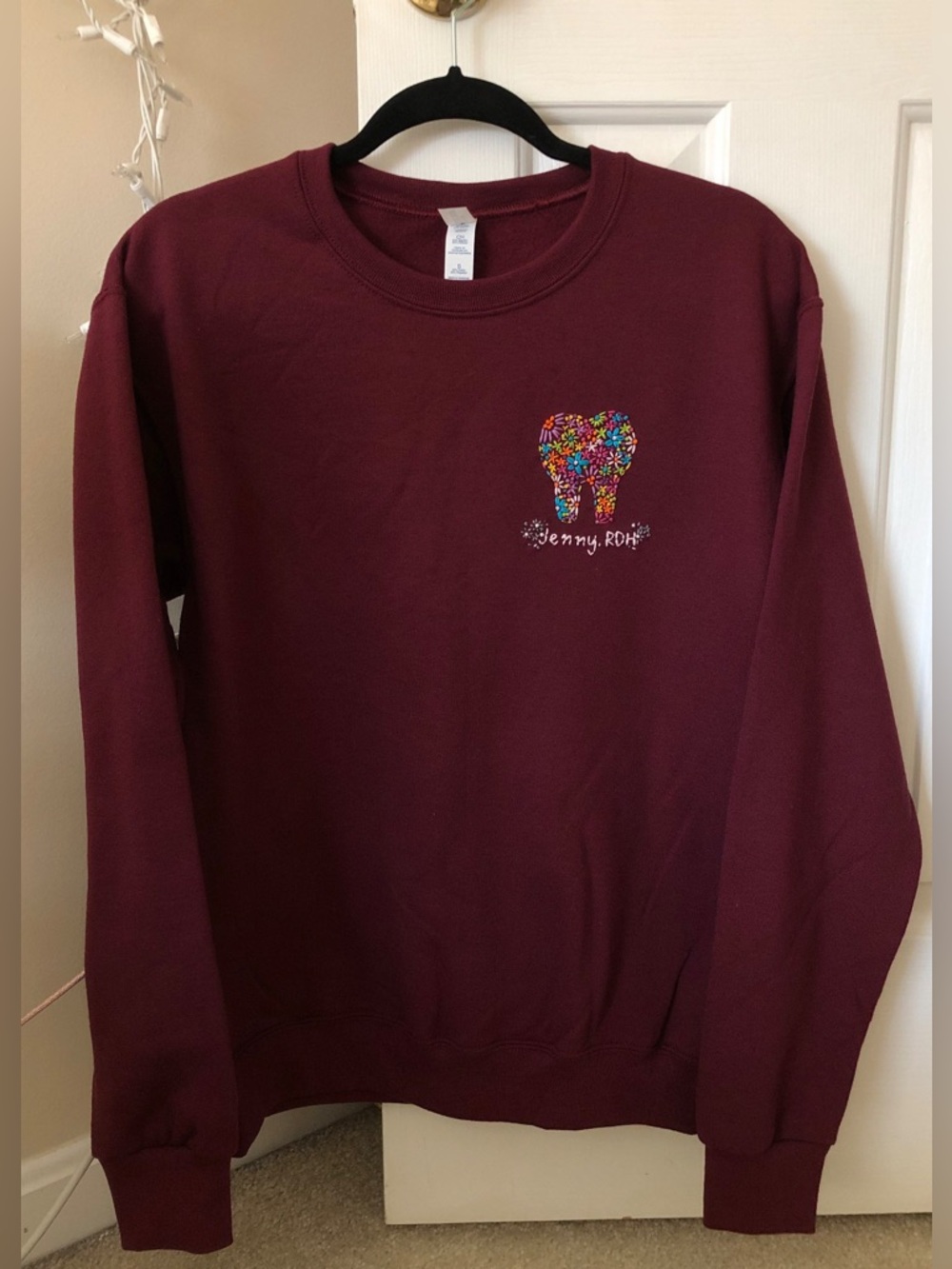 Burgundy Crewneck Sweatshirt with Colorful Embroidery Tooth “Jenny RDH”
